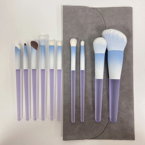 Juego de 10 Brochas de Maquillaje Planas con Mango de Madera y Pelo Sintético para Rostro, Sombras de Ojos, Polvo y Colorete - Product Image 3