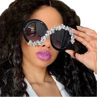 Lunettes de soleil en strass pour femmes, lunettes de soleil de luxe, monture en PC diamantée, lunettes rondes surdimensionnées, protection UV 400, logo personnalisé