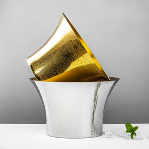 Hielera Grande <span class=keywords><strong>de</strong></span> Acero Inoxidable <span class=keywords><strong>de</strong></span> 12L <span class=keywords><strong>para</strong></span> <span class=keywords><strong>Bebidas</strong></span>, Enfriador <span class=keywords><strong>de</strong></span> <span class=keywords><strong>Metal</strong></span> <span class=keywords><strong>para</strong></span> <span class=keywords><strong>Bebidas</strong></span>, Cubo <span class=keywords><strong>de</strong></span> Hielo <span class=keywords><strong>para</strong></span> <span class=keywords><strong>Enfriar</strong></span> Champán, Cerveza, Vino, <span class=keywords><strong>para</strong></span> Hotel, Bar - Product Image 5