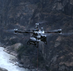 Dron de Carga Pesada con Sistema de Cabrestante de Alta Gama y Paracaídas de Seguridad para Transporte Logístico - Product Image 2