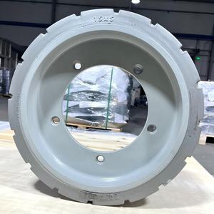 Rueda de neumático sin marcas Genie 1288762GT 15x5 con cinco orificios para elevador de tijera eléctrico GS4655 - Product Image 4