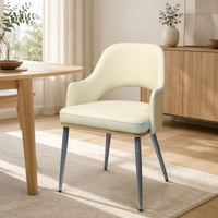 Chaise de salle à manger moderne nordique en cuir, avec structure en métal thermolaqué, accent en bois contreplaqué et mousse haute résilience, pour hôtels et maisons (vente en gros)