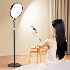 Iluminación Profesional para <span class=keywords><strong>Videos</strong></span> <span class=keywords><strong>de</strong></span> TikTok y YouTube, Lámpara LED <span class=keywords><strong>de</strong></span> Piso para Belleza, Ra95+, Altura Ajustable <span class=keywords><strong>de</strong></span> 1.9m, para Estudio, Transmisiones en Vivo y Vlogs - Product Image 6