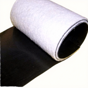 Geomembrana Compuesta de HDPE con Geotextil de 1mm-2mm para Revestimientos de Vertederos, Presas, Piscifactorías y Estanques de Camarones - Plástico Impermeable y Duradero - Product Image 1
