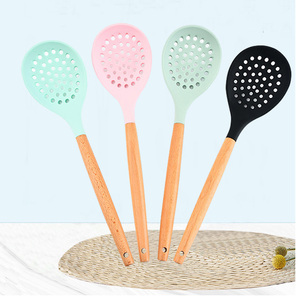 Cuchara Coladora de Cocina Resistente al Calor, Antiadherente, para Escurrir y Freír - Product Image 3