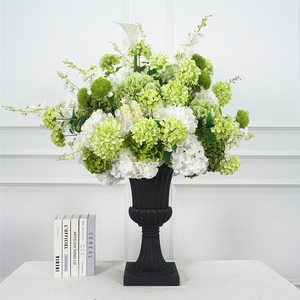 Ensemble de piédestaux colonnes romaines noires élégantes, design classique pour la décoration florale d'événements de mariage, vente en gros - Product Image 1