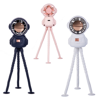 Offre Spéciale en stock bébé poussette clip ventilateur petit mignon belle astronaute portable muet mini rechargeable ventilateur turbo portable