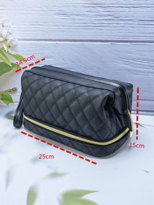Sac de maquillage noir brodé pour femme, nouvelle mode, grande capacité, sac de rangement pour la maison et les voyages, fabriqué en usine BSCI - Product Image 6