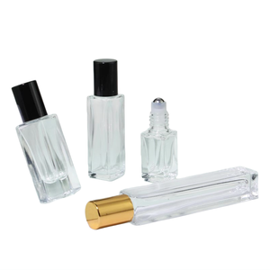 Botella de Perfume de Vidrio Cuadrada/Rectangular Vacía de 5ml, 10ml, 15ml, Blanca Esmerilada/Transparente, con Atomizador Dorado, Plateado, Negro o de Madera - Product Image 6