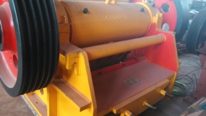 <span class=keywords><strong>Shanghai</strong></span> Yike Road & Bridge Machinery Co., Ltd. Backenbrecher Wir Liefern Shangbao, Longyang SMB Brechplatten und Andere Brecher und Ersatzteile - Product Image 3