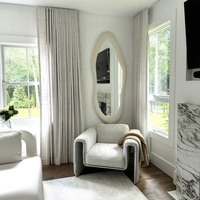 Miroir sur pied décoratif moderne de luxe tendance, cadre en bois couleur marron personnalisé, écran LED en verre, forme de piste
