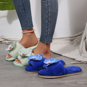 Pantuflas de Felpa con Decoración de Orquídea Azul de Moda, Pantuflas Cálidas y Acogedoras para Mujer, Estilo Abierto, Novedad 2025, en Existencia, Sandalias Esponjosas de Gran Venta - Product Image 6
