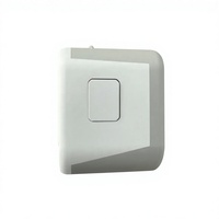 Adaptador de Viaje Universal 3 en 1 Blanco para EE. UU./Reino Unido/UE con Puertos USB-A y USB-C, Material de PC, Salida CC/CA