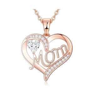 Chaînes en cuivre et zircon minimalistes de style européen et américain avec lettre 'MOM' en forme de cœur, cadeau <span class=keywords><strong>pour</strong></span> <span class=keywords><strong>maman</strong></span>, bijoux <span class=keywords><strong>pour</strong></span> la fête des mères <span class=keywords><strong>pour</strong></span> femmes - Product Image 2