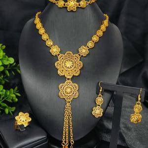 महिलाओं के 24k गोल्ड प्लेटेड पार्टी की शादी के गहने सेट बोहो टासेल के फैशन ब्रेसलेट के फैशन ब्रेसलेट - Product Image 4