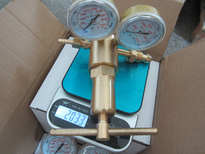 Regolatore di <span class=keywords><strong>Gas</strong></span> ad Alta Pressione per Azoto JGR-35 in Ottone Pieno con Filettatura Maschio CGA580, Ingresso 30000 Kpa e Uscita 25000 Kpa, Marca JZWELD - Product Image 4