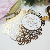 Tarjetas de menú de fiesta de papel elegantes únicas de muestra gratis con forma personalizada y texto de lámina dorada para decoración de eventos de boda y cumpleaños