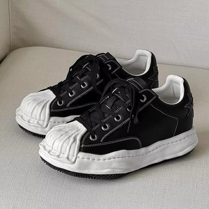 Zapatos de Diseñador de Lujo de Última Moda 2026, Producto en Tendencia, Zapatillas Casuales con Logotipo Personalizado, Zapatos para Caminar y Correr para Hombre - Product Image 1