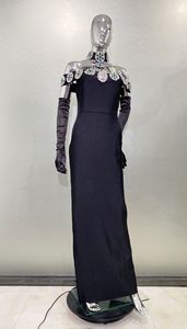 فستان نسائي أسود ضيق بتصميم أنيق وفاخر، مزين بفيونكة مرصعة بالألماس، مناسب لحفلات التخرج والمناسبات الرسمية وأعياد الميلاد والسهرات وحفلات الكوكتيل، متوفر للبيع بالجملة - Product Image 3