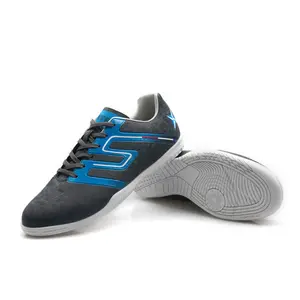 2024 profesyonel düz taban kapalı futbol futbol ayakkabıları Futsal futbol ayakkabıları genç çocuklar futbol eğitimi Sneaker