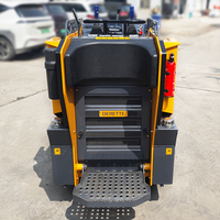 Mini-chargeuse compacte sur chenilles Derette XC1100 de haute qualité, fabriquée en Chine, avec moteur Kubota, polyvalente et utilisable en position debout