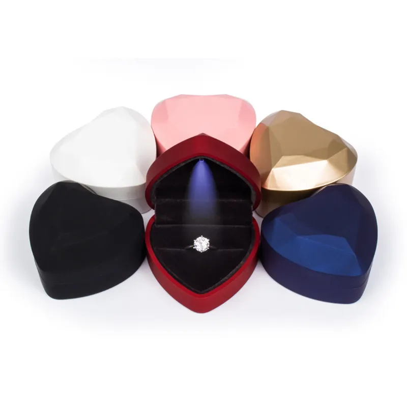 Ruizhuo Luxury LED Light Jewelry Ring Box Wedding Ring Case Necklace Pendant Display Gift Storage Boxes With Heart Shape