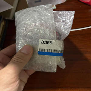 Vanne solénoïde à deux positions normalement fermées Original-SMC VX210DA - Product Image 2