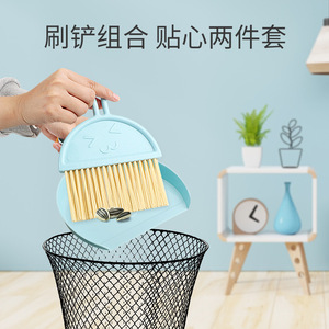 Balai, vadrouille et pelle à poussière en bois pour garçon et fille, combinaison simulation mini <span class=keywords><strong>maison</strong></span> de jeu, ensemble de jouets de nettoyage pour enfants - Product Image 3