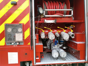 Nouveau camion de pompiers forestiers Renault 4000L tout-terrain pour la lutte contre les incendies en zone sauvage - Product Image 4