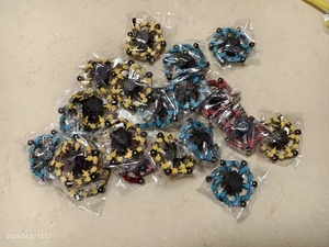 ของเล่นหมุนได้ 1 ชิ้น ทำจากพลาสติก ช่วยคลายเครียด ของเล่นเสริมพัฒนาการทางประสาทสัมผัส ของเล่นจิโรสโคปสำหรับนิ้วมือ ของชำร่วยงานปาร์ตี้ เหมาะสำหรับเด็กและผู้ใหญ่ที่มีภาวะสมาธิสั้นและออทิสติก - Product Image 5