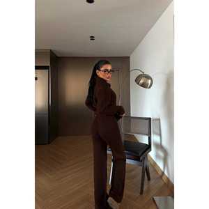 Ensemble en tricot Nalani couleur café foncé, survêtements confortables et élégants - Product Image 1