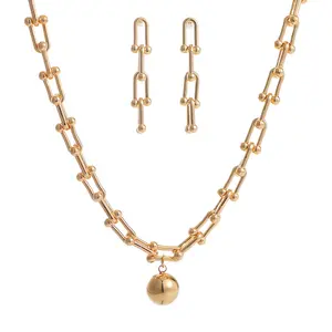 Conjunto de joyería chapado en oro de 18k para mujer, collar y pendientes elegantes, 2022