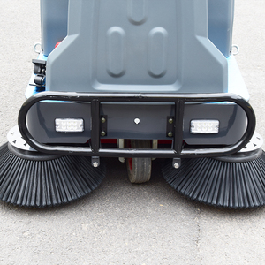 Machine industrielle autopropulsée Baiyijie 48V pour sols et routes, idéale pour les entrepôts et les sols commerciaux - Product Image 3