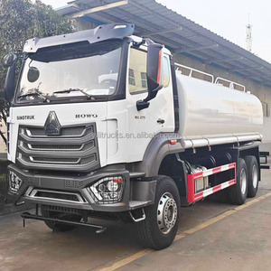 Camion citerne HOWO NX 6x6 tout-terrain <span class=keywords><strong>20m3</strong></span> en acier inoxydable, véhicule d'irrigation par aspersion 25m3, nettoyeur de rue 30m3 en stock - Product Image 1