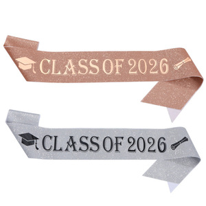 Fascia di Laurea alla Moda con Design CLASSE 2026 in Lamina Dorata Lucida, Fascia in Pelle Glitterata per Feste <span class=keywords><strong>e</strong></span> Cerimonie - Product Image 1