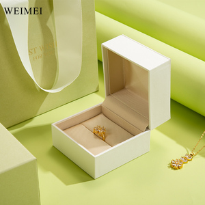 Custom Logo Luxury Green Small Paper Jewelry Packaging Bag for <b>Ring</b> Necklace Earring Bracelet Gift Shopping - Product Image 4