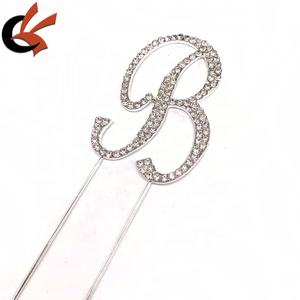 คริสตัลพลอยเทียมเงินตัวอักษร A ถึง Z พระปรมาภิไธยย่อเค้กครบรอบแต่งงาน - Product Image 2