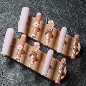 Uñas acrílicas artesanales de alta gama al por mayor, uñas postizas cuadradas de cobertura completa, diseños de flores talladas a mano en 3D, personalizables. - Product Image 2
