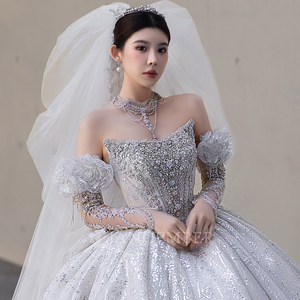 Robe de mariée sirène ultra-longue Lsgz05 Jancemebr, blanche romantique, avec appliques de dentelle sur toute la surface et perles brodées, décolleté cœur - Product Image 5