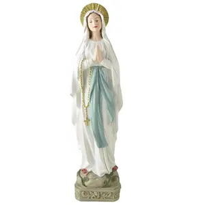 En stock Statue de dame blanche en résine Figurines La Dame de Lourdes pour la décoration de la maison