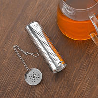 Infuseur à thé multifonctionnel réutilisable en acier inoxydable poli moderne et durable avec crochet à chaîne