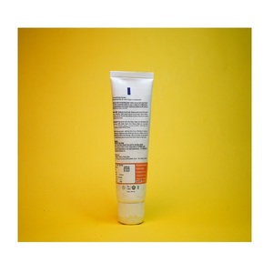 Nettoyant visage éclaircissant à la vitamine C pour usage quotidien, nettoyage en profondeur, contrôle du sébum et hydratation de la peau, pour une peau naturellement saine et éclatante - Product Image 4