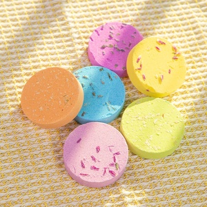 Bombes <span class=keywords><strong>de</strong></span> bain effervescentes à l'huile essentielle et à l'aromathérapie 30g, coffret cadeau <span class=keywords><strong>de</strong></span> fleurs séchées et <span class=keywords><strong>de</strong></span> pastilles <span class=keywords><strong>de</strong></span> <span class=keywords><strong>sel</strong></span>, vente en gros, expérience <span class=keywords><strong>de</strong></span> douche à effet explosive - Product Image 2