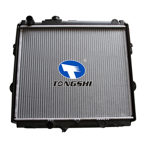 Radiateur de voiture avec déflecteur externe pour <span class=keywords><strong>HILUX</strong></span> LN147R 3.0L '97 <span class=keywords><strong>MT</strong></span> OEM 16400-5B590 Auto Radiator - Product Image 1
