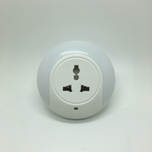 OEM A78C Sensor de Control LED Luz Nocturna con Sombra Redonda Atardecer al <span class=keywords><strong>Amanecer</strong></span> Característica 3-en-1 Enchufe de Salida para Dormitorio Baño - Product Image 5