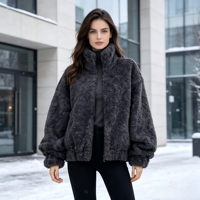 Manteau en fausse fourrure tendance européenne et américaine pour femme, col montant, taille/couleur personnalisables, vente en gros directe usine