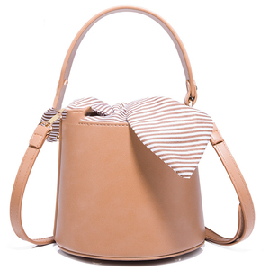 Trung Quốc OEM Mùa Hè PU Da Thời Trang Phụ Nữ Xô Túi Với Bowknot Pocket - Product Image 2