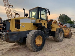 Cargadora de Ruedas Usada Komatsu WA320-5 WA320-8 con Componentes Principales del Motor, Carga Nominal de 13,600 kg, 3000 Horas de Uso, en Venta - Product Image 4