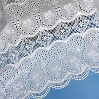 Tissu suisse de dentelle de cils de mariée en forme de cœur brodé sur mesure Affinity pour robes