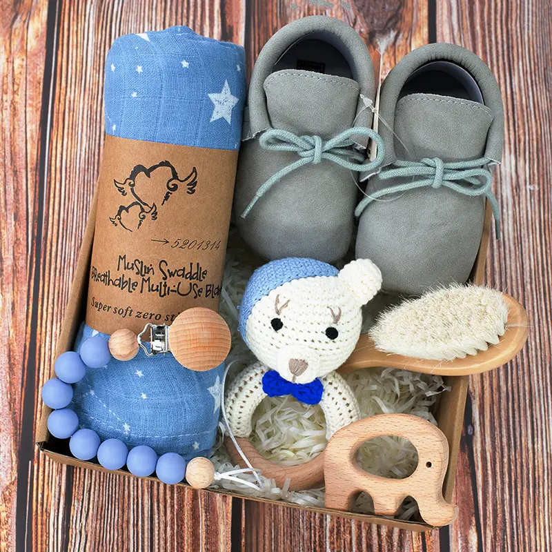 2023 Fast Shipping Christmas Beech Wood Crochet Baby Rattle Animal Bunny Newborn Rattle Toy Crochet Baby Rattle Montessori Set